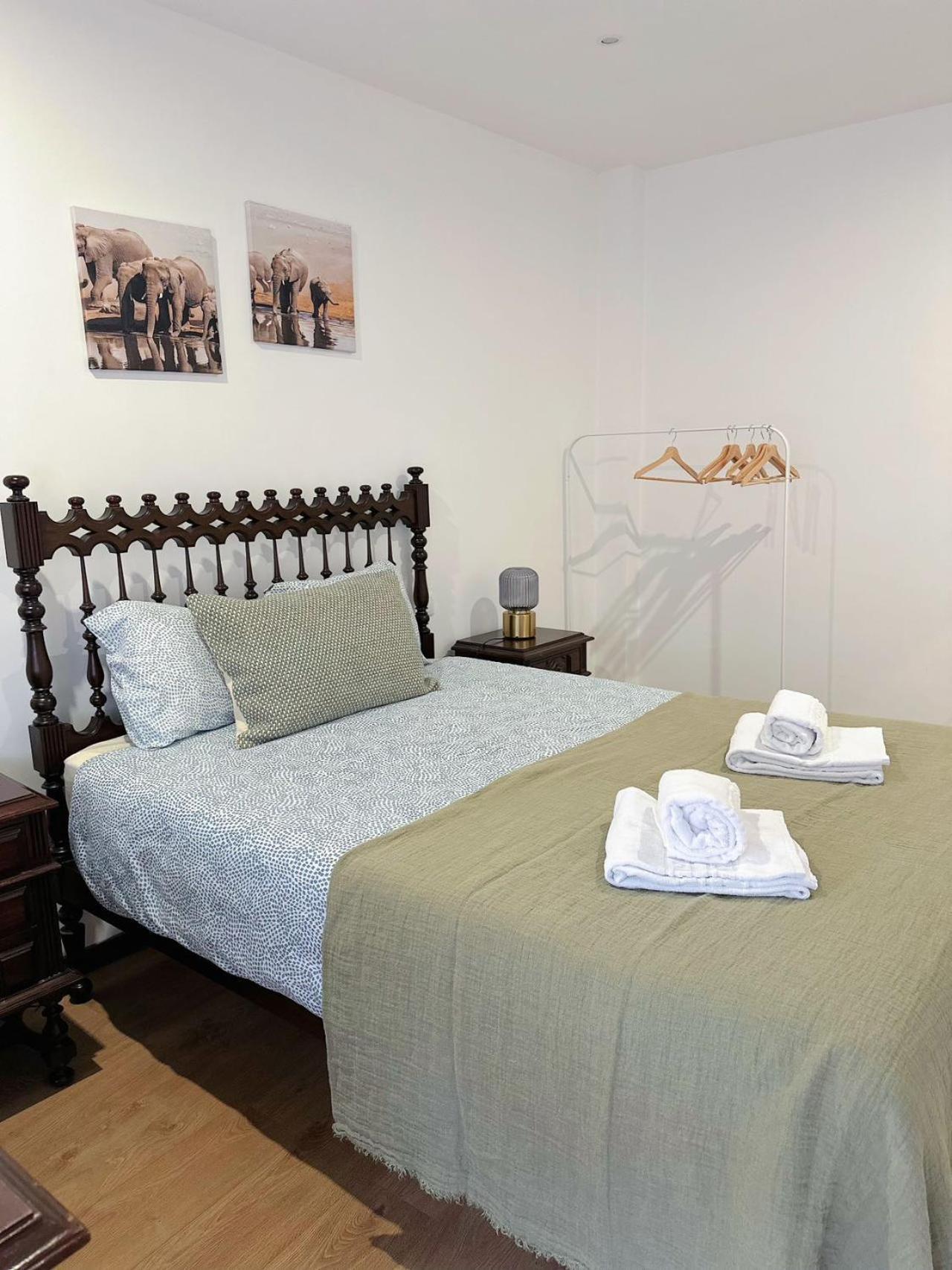 Ferienwohnung Downtown 2 Minutes By Walk To Center And Metro-Direct To Airpot T4 Porto Exterior foto