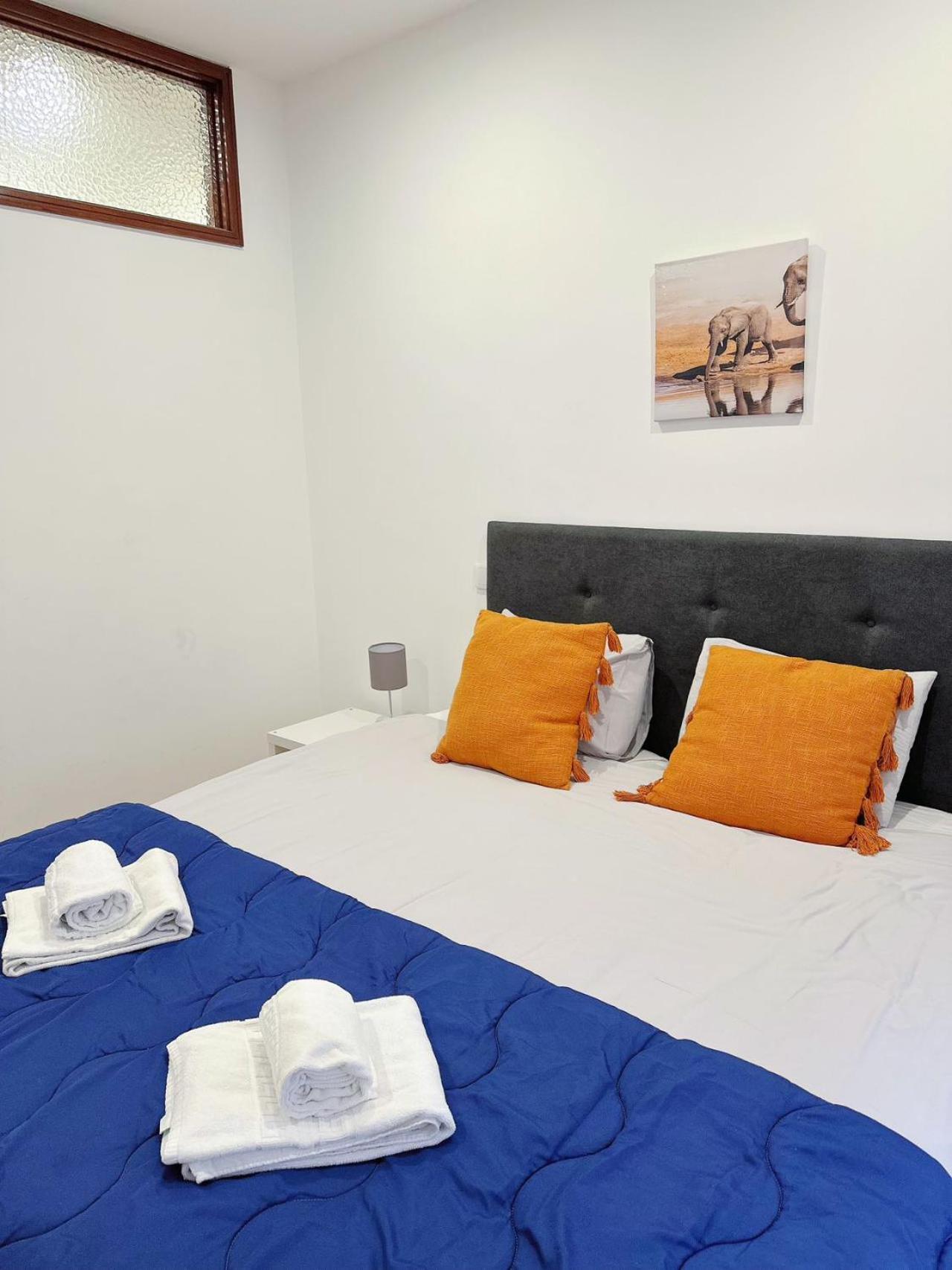 Ferienwohnung Downtown 2 Minutes By Walk To Center And Metro-Direct To Airpot T4 Porto Exterior foto