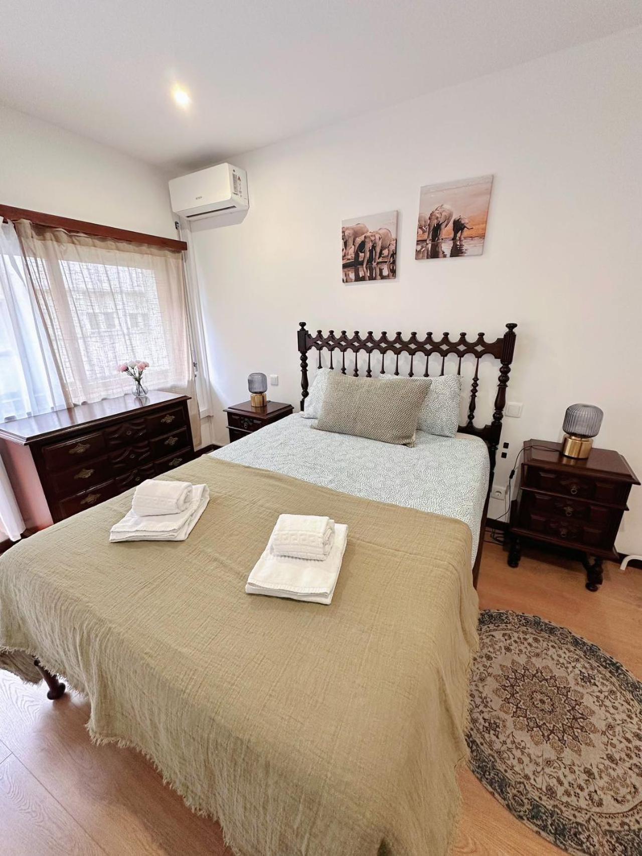 Ferienwohnung Downtown 2 Minutes By Walk To Center And Metro-Direct To Airpot T4 Porto Exterior foto