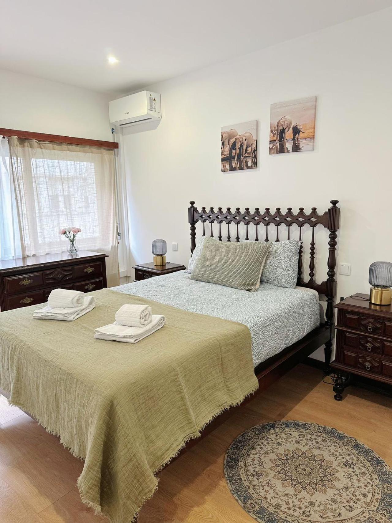 Ferienwohnung Downtown 2 Minutes By Walk To Center And Metro-Direct To Airpot T4 Porto Exterior foto